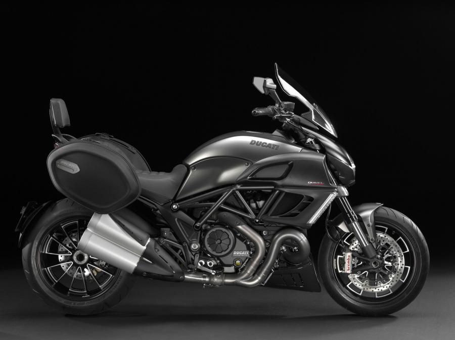 Ducati Diavel Strada